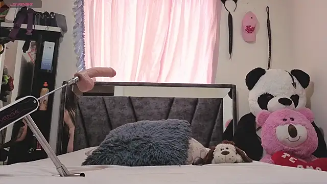 Hotsamantamature online show from 10/18/25, 06:30