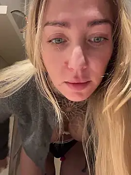 ElenaHaze online show from 12/23/24, 08:44