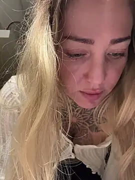 ElenaHaze online show from 12/31/24, 10:04