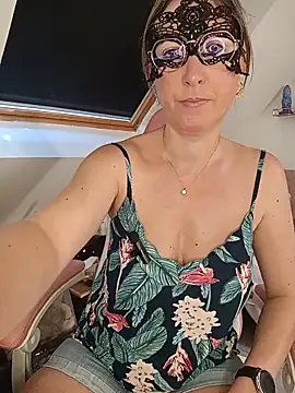 Rose Libertine online show from 05/22/26, 07:15