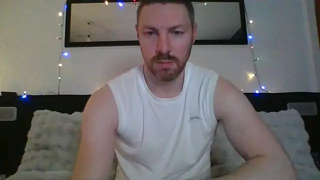 Snapshot of Fit4fun24 chatting on 02/04/25, 11:16 Fit4fun24 online show from 02/04/25, 11:16