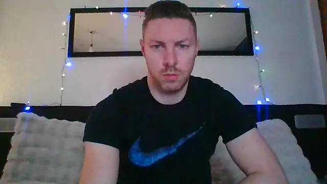 Snapshot of Fit4fun24 chatting on 02/24/25, 11:19 Fit4fun24 online show from 02/24/25, 11:19