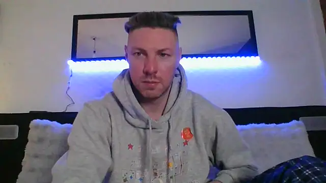 Snapshot of Fit4fun24 chatting on 01/06/26, 11:40 Fit4fun24 online show from 01/06/26, 11:40