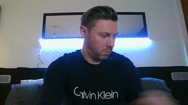 Snapshot of Fit4fun24 chatting on 02/01/26, 11:03 Fit4fun24 online show from 02/01/26, 11:03