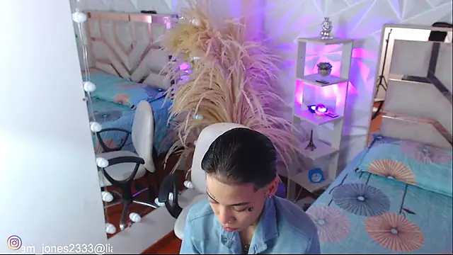 Jonesliam23 online show from 10/25/25, 07:30