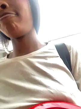 adaraSmiith online show from 12/04/24, 07:34