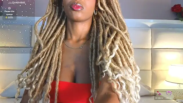 adaraSmiith online show from 11/26/25, 02:29