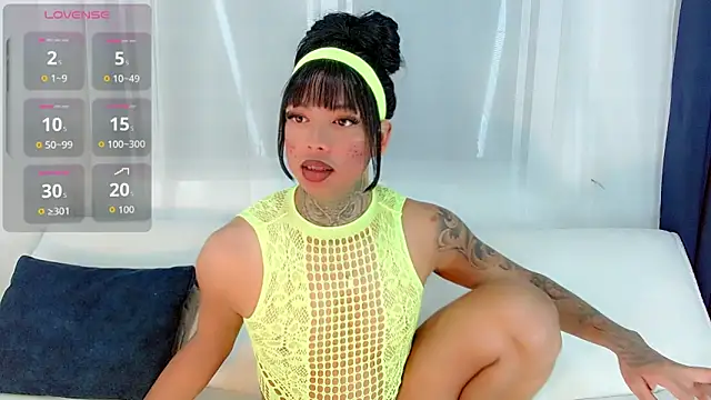 laura sweett120 online show from 05/23/26, 05:12