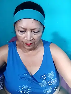 Snapshot of naysi chatting on 11/21/25, 08:40 naysi online show from 11/21/25, 08:40