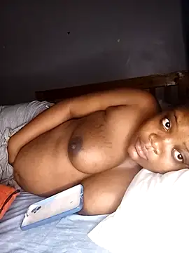 preettys56 online show from 10/17/25, 09:39