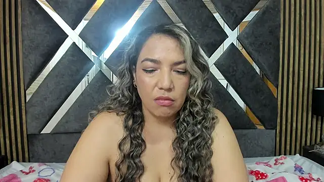 Snapshot of marie_hss chatting on 03/11/25, 11:15 marie hss online show from 03/11/25, 11:15