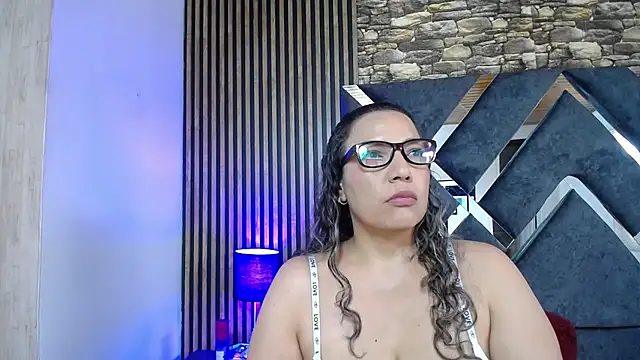 Snapshot of marie_hss chatting on 03/12/25, 08:20 marie hss online show from 03/12/25, 08:20