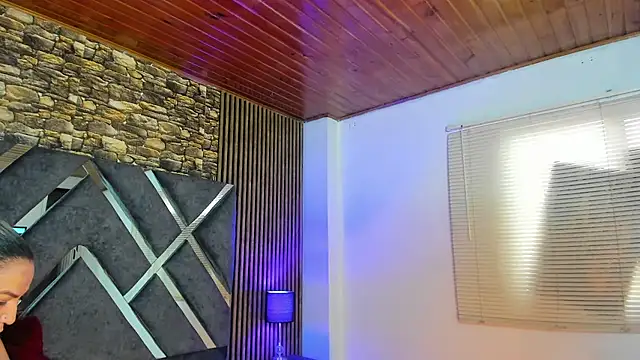 Snapshot of marie_hss chatting on 03/19/25, 08:32 marie hss online show from 03/19/25, 08:32