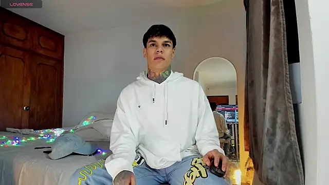 Snapshot of Jordyrodriiguez chatting on 12/25/24, 06:52 Jordyrodriiguez online show from 12/25/24, 06:52