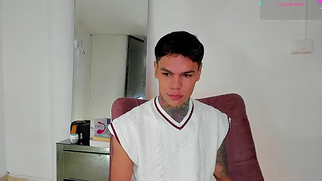 Snapshot of Jordyrodriiguez chatting on 10/14/25, 01:12 Jordyrodriiguez online show from 10/14/25, 01:12