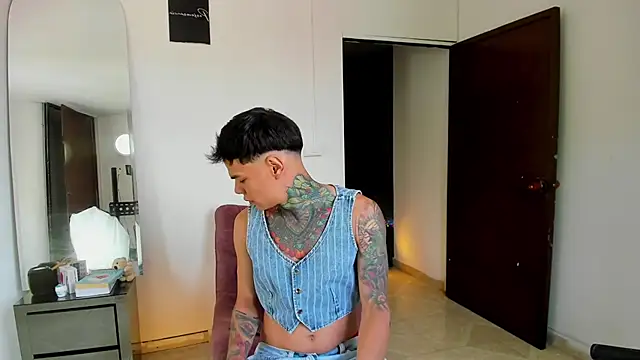 Snapshot of Jordyrodriiguez chatting on 10/17/25, 04:53 Jordyrodriiguez online show from 10/17/25, 04:53