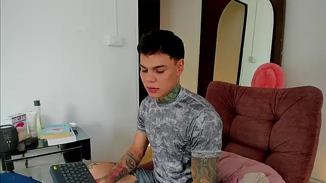 Jordyrodriiguez online show from 10/30/25, 07:47