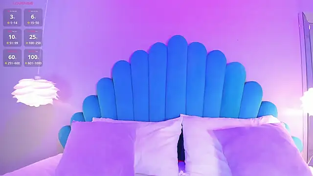 HannaKarson online show from 02/24/25, 11:32