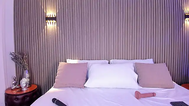 HannaKarson online show from 04/11/26, 04:06