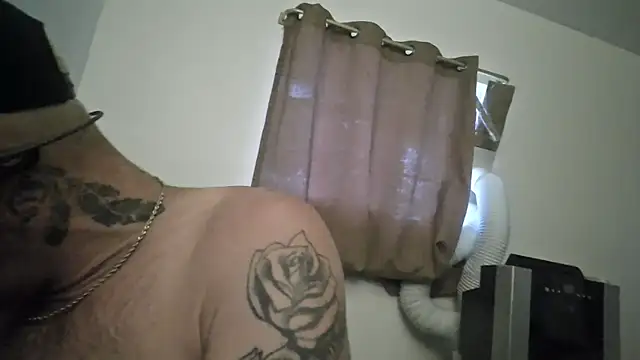 FrankieKentucky online show from 06/01/26, 01:57