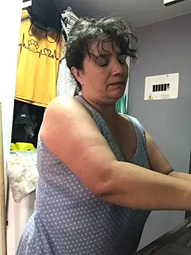 Snapshot of Sweeetness_Milf chatting on 01/07/25, 06:24 Sweeetness Milf online show from 01/07/25, 06:24