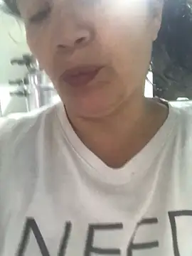 Snapshot of Sweeetness_Milf chatting on 01/26/25, 10:35 Sweeetness Milf online show from 01/26/25, 10:35