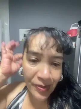 Snapshot of Sweeetness_Milf chatting on 10/23/25, 10:52 Sweeetness Milf online show from 10/23/25, 10:52