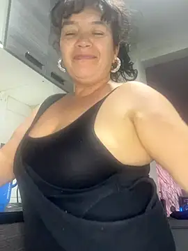 Snapshot of Sweeetness_Milf chatting on 10/30/25, 07:25 Sweeetness Milf online show from 10/30/25, 07:25