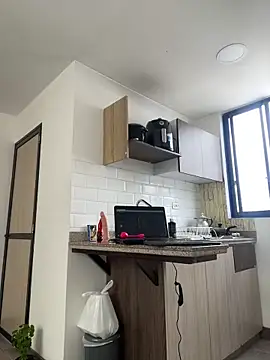 Snapshot of LauraCadwell chatting on 01/26/25, 05:34 LauraCadwell online show from 01/26/25, 05:34