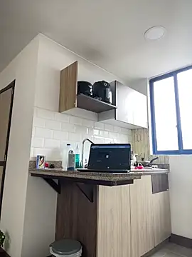 Snapshot of LauraCadwell chatting on 03/11/25, 03:02 LauraCadwell online show from 03/11/25, 03:02