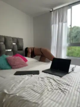 LauraCadwell online show from 04/18/26, 12:20