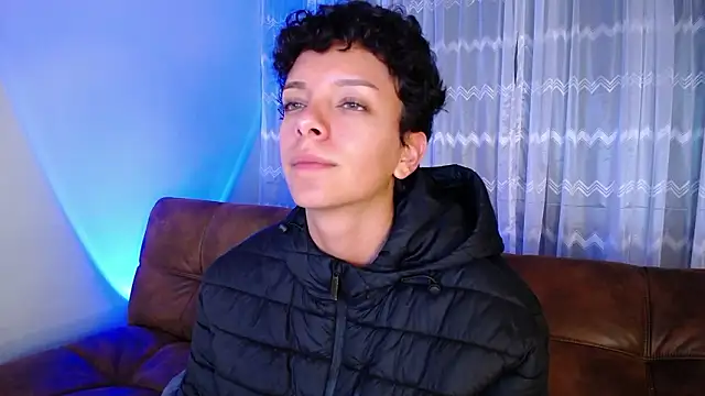 peyton golden1 online show from 12/04/24, 04:10