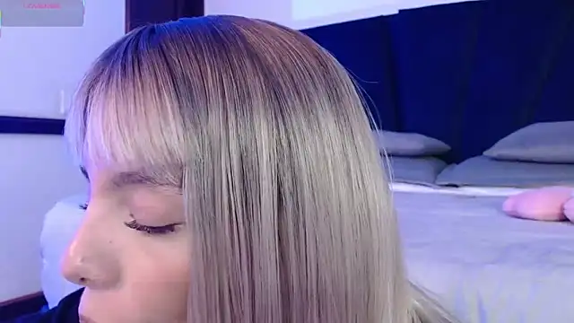 peyton golden1 online show from 03/18/26, 03:09