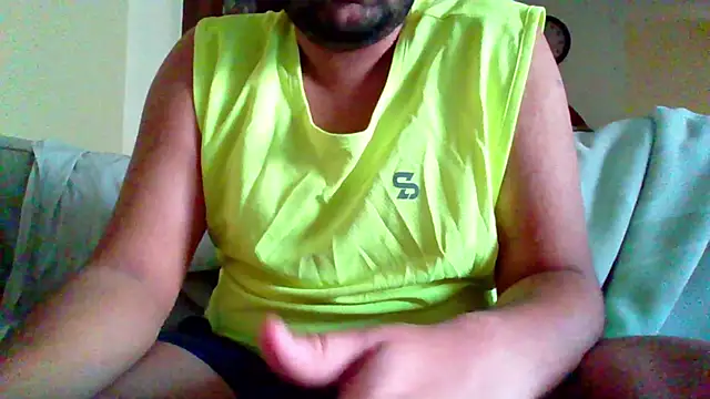 Snapshot of whoreboi98 chatting on 12/28/24, 09:31 whoreboi98 online show from 12/28/24, 09:31