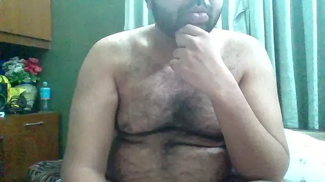 Snapshot of whoreboi98 chatting on 02/11/26, 10:37 whoreboi98 online show from 02/11/26, 10:37