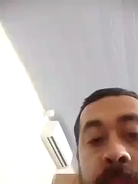 juanbenitez2 online show from 03/16/25, 12:44