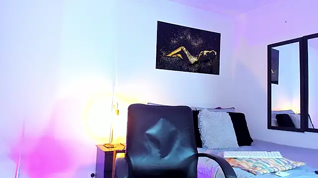 KimberlyBanks2 online show from 02/28/25, 02:31