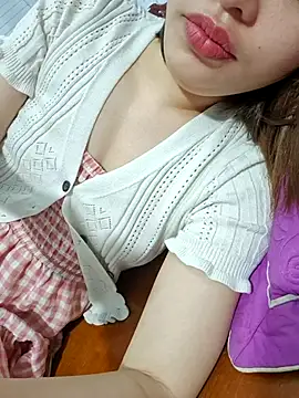 Snapshot of Wettpussyxx chatting on 10/31/25, 02:01 Wettpussyxx online show from 10/31/25, 02:01