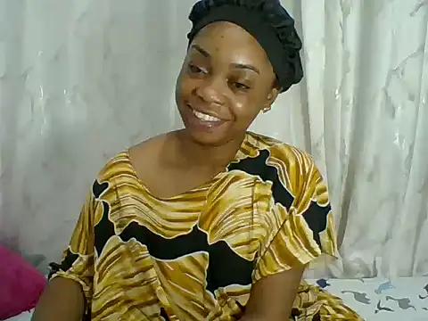 PrettyPrincess14 online show from 05/19/26, 07:09