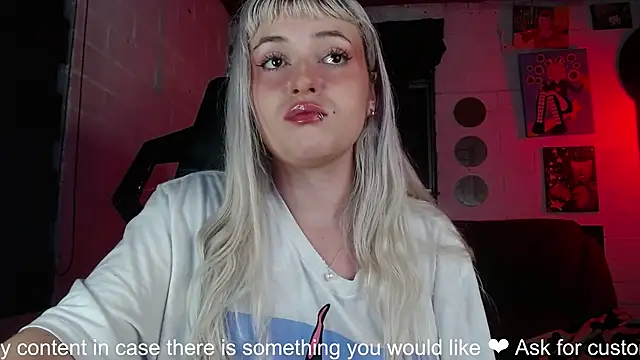 NEXT DOOR GIRL  online show from 01/30/25, 05:30