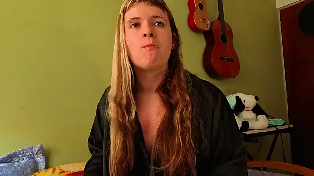 NEXT DOOR GIRL  online show from 03/01/26, 12:18