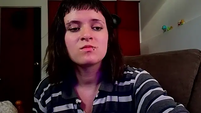 NEXT DOOR GIRL  online show from 04/07/26, 10:31