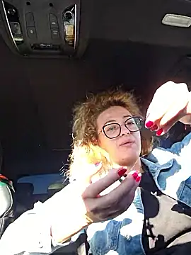 Snapshot of Selenna_emma chatting on 10/29/25, 11:12 Selenna emma online show from 10/29/25, 11:12