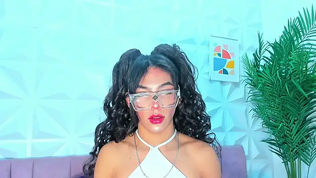 Snapshot of Briyit_Doll chatting on 01/14/25, 04:15 Briyit Doll online show from 01/14/25, 04:15