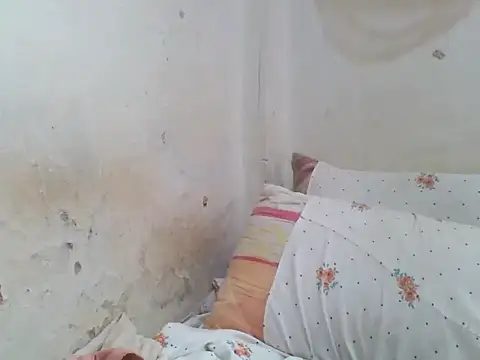 PRETTY-LIA online show from 04/11/26, 07:45