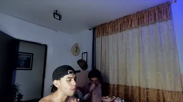 Snapshot of sweet_tippot chatting on 01/30/25, 06:03 sweet tippot online show from 01/30/25, 06:03