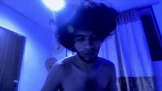 Snapshot of sweet_tippot chatting on 02/28/25, 03:04 sweet tippot online show from 02/28/25, 03:04