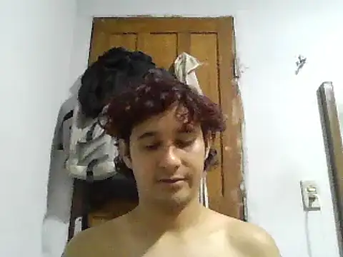 Snapshot of pedrodavid_ chatting on 12/28/24, 05:57 pedrodavid online show from 12/28/24, 05:57