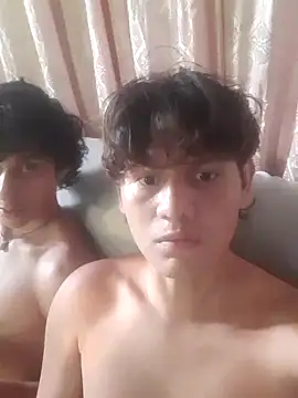 Snapshot of pedrodavid_ chatting on 09/21/25, 09:27 pedrodavid online show from 09/21/25, 09:27