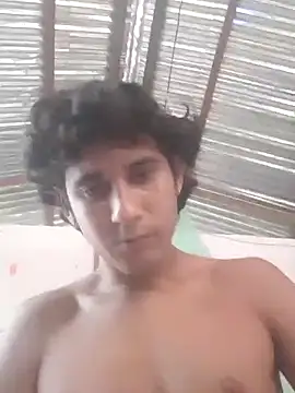 Snapshot of pedrodavid_ chatting on 09/27/25, 08:25 pedrodavid online show from 09/27/25, 08:25